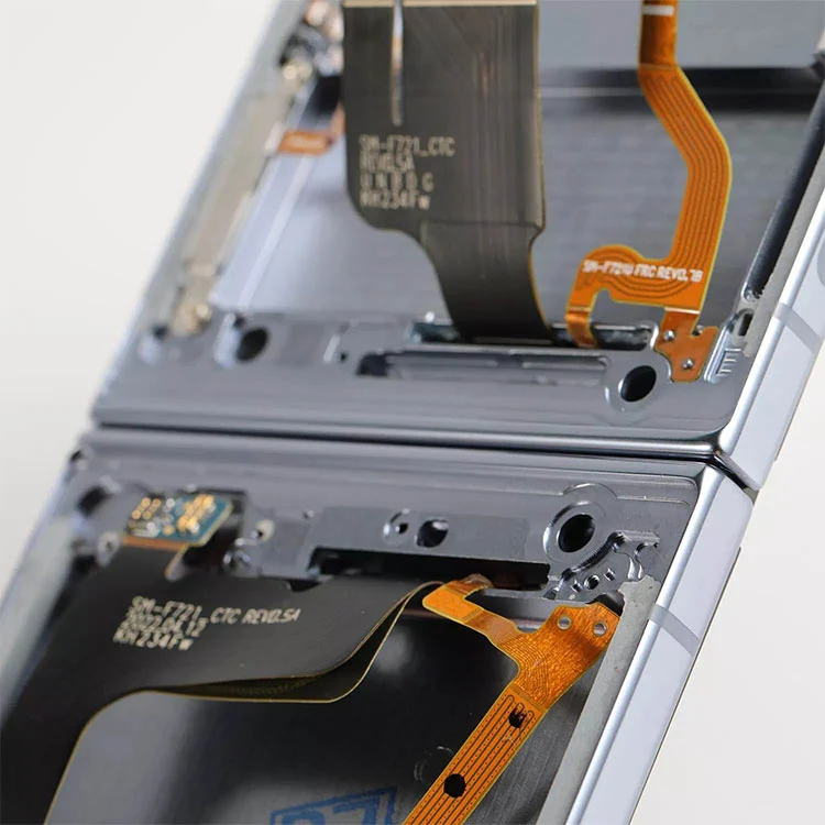 Vyklopte 4 LCD obrazovky