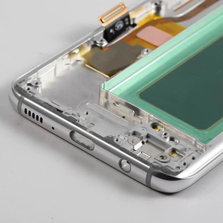 S8 LCD obrazovky